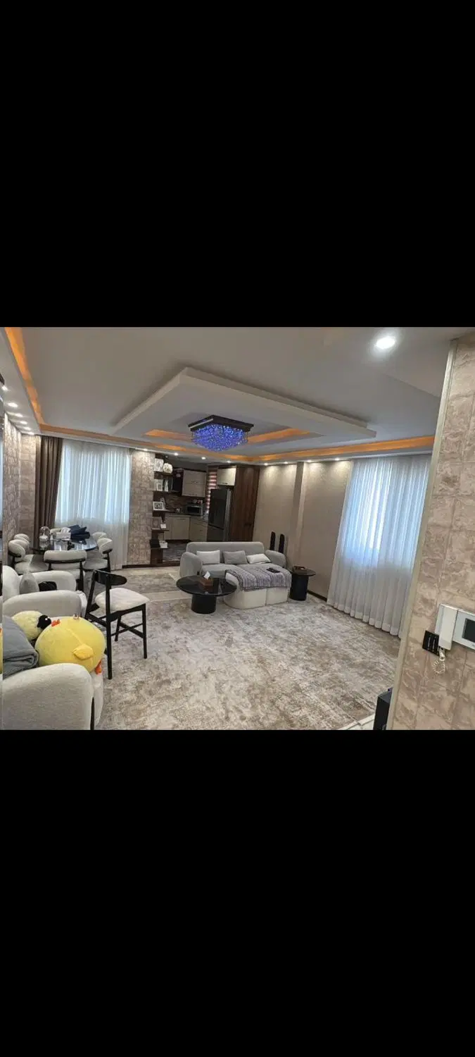 آپارتمان سه خواب ۱۳۰متری