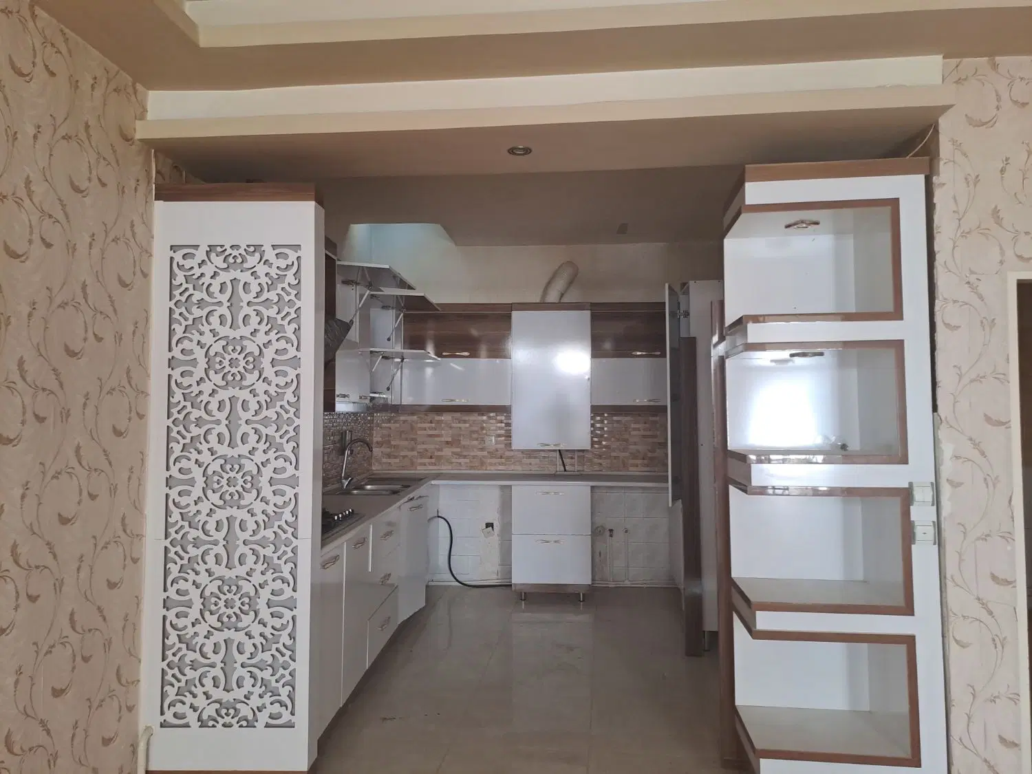 فروش حیاط دوطبقه