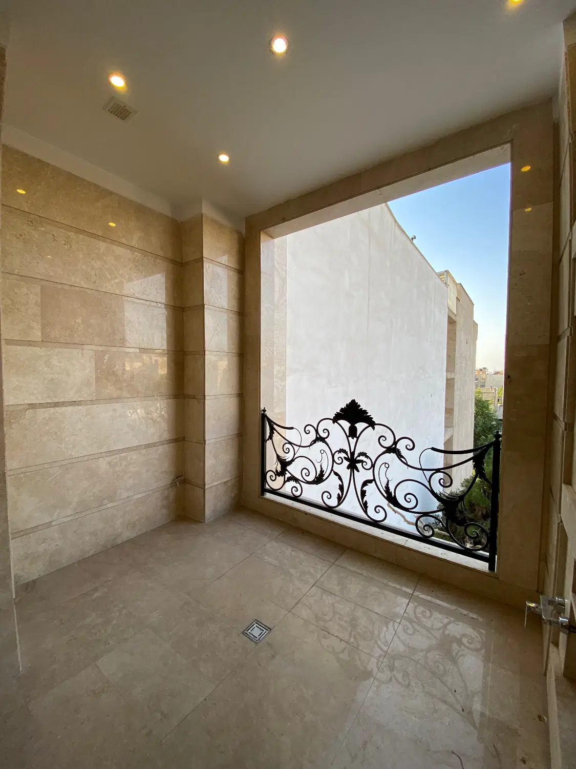 ۳۰۰متر ۴خواب فرشته آقابزرگی