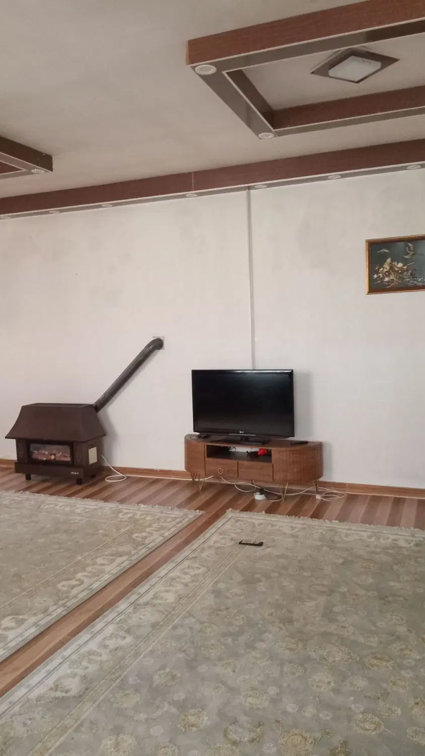 فروش یک ساختمان دوطبقه دوبر در ۱۰۳ هکتاری