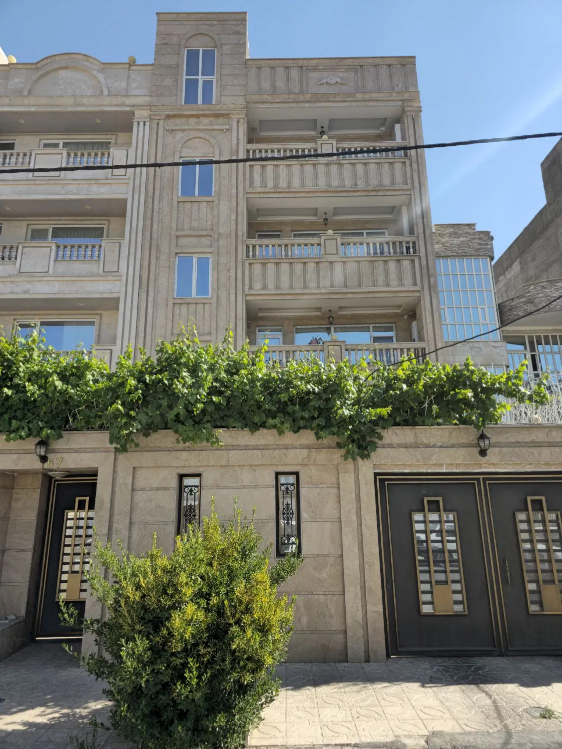 واحد لوکس برای سخت پسندان
