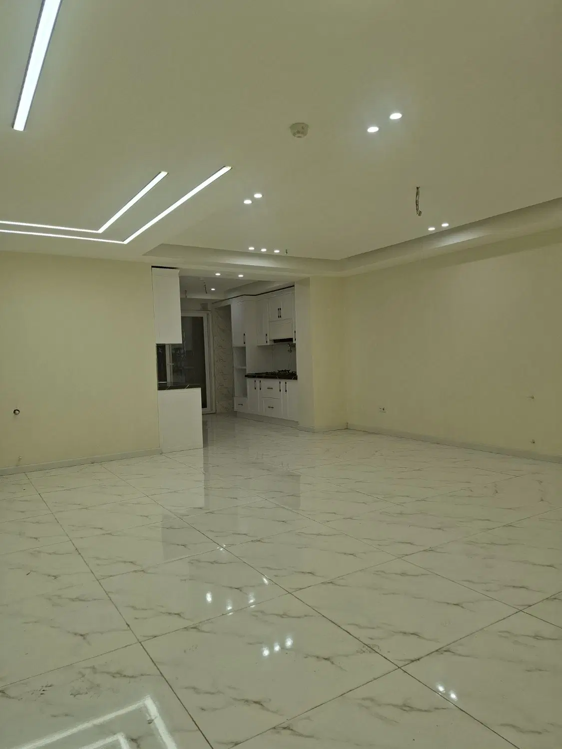 آپارتمان نوساز 120 متری فردوس غرب
