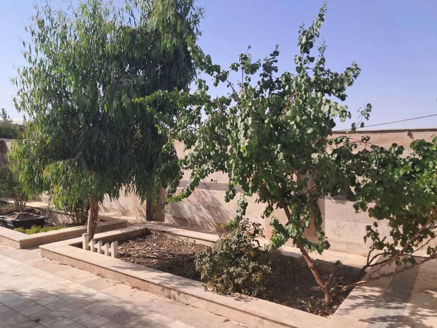 ویلا باغ اجاره سالیانه با انشعابات کامل