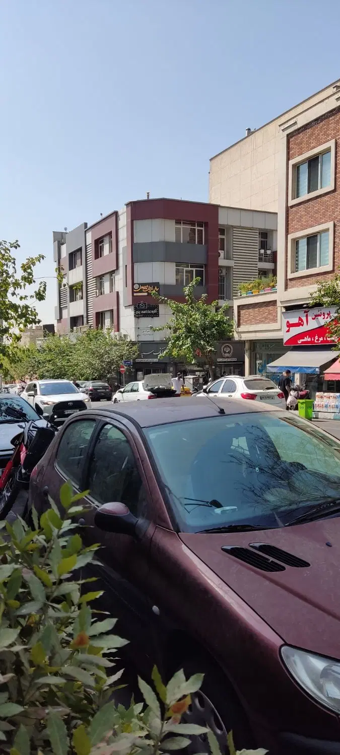 فروش و رهن مغازه بر ملک الشعرا