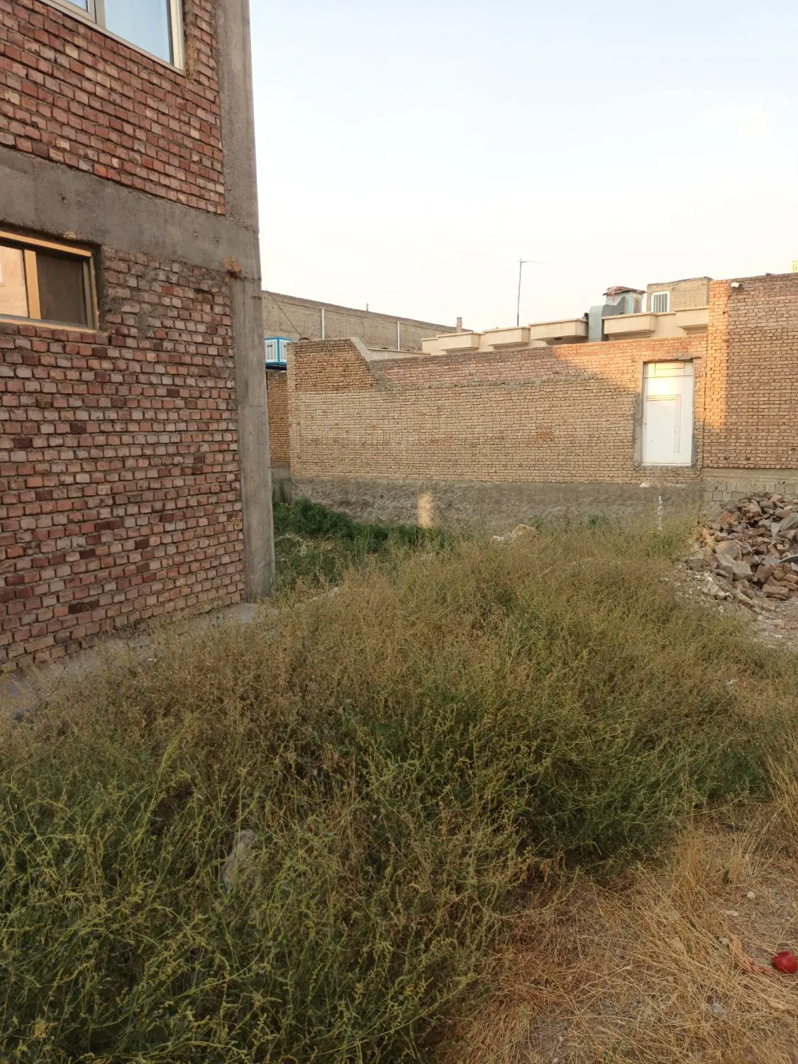 فروش    زمین      مسکونی