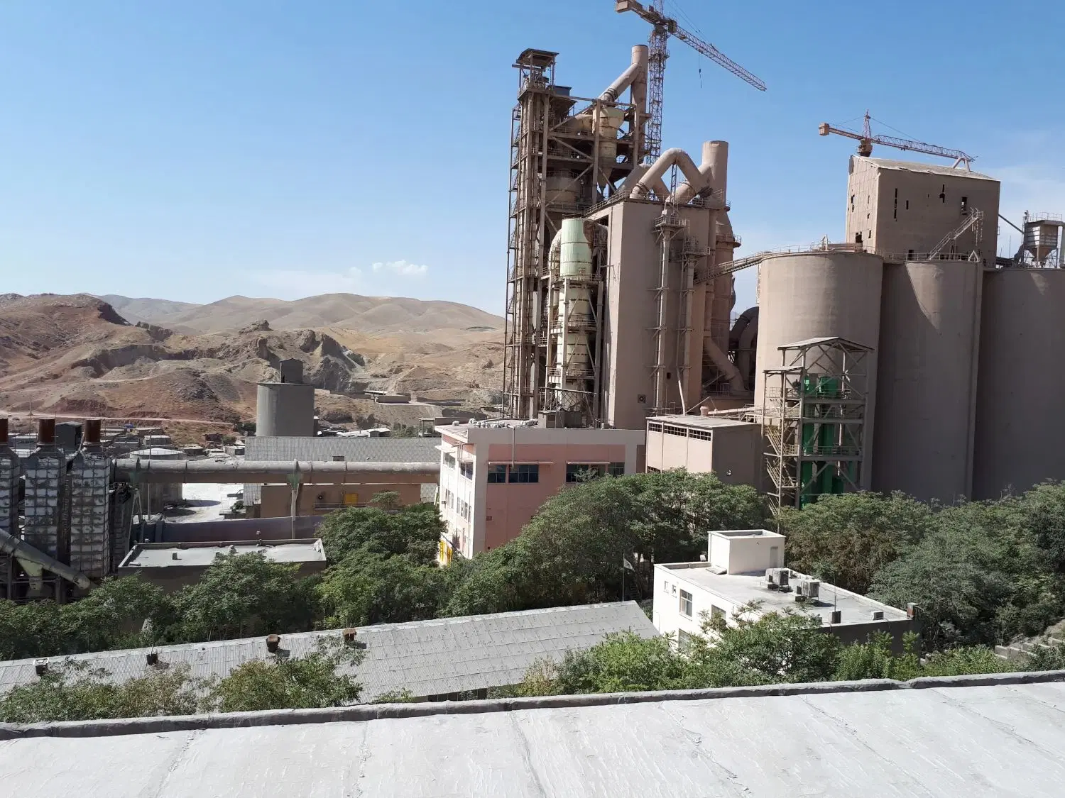 زمین صنعتی باغکمش _ جنب کارخانه سیمان