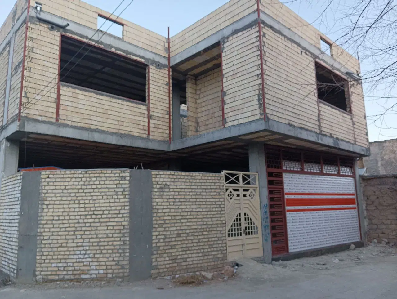 فروش ۲طبقه سفت کاری فارسان میدان ۲۲بهمن