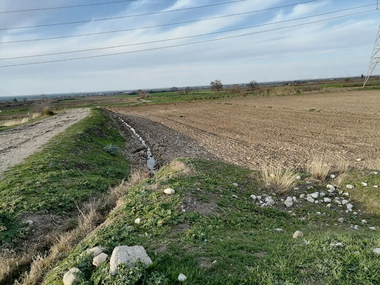 زمین کشاورزی  در روستای ورسن 1900متر، متر 500