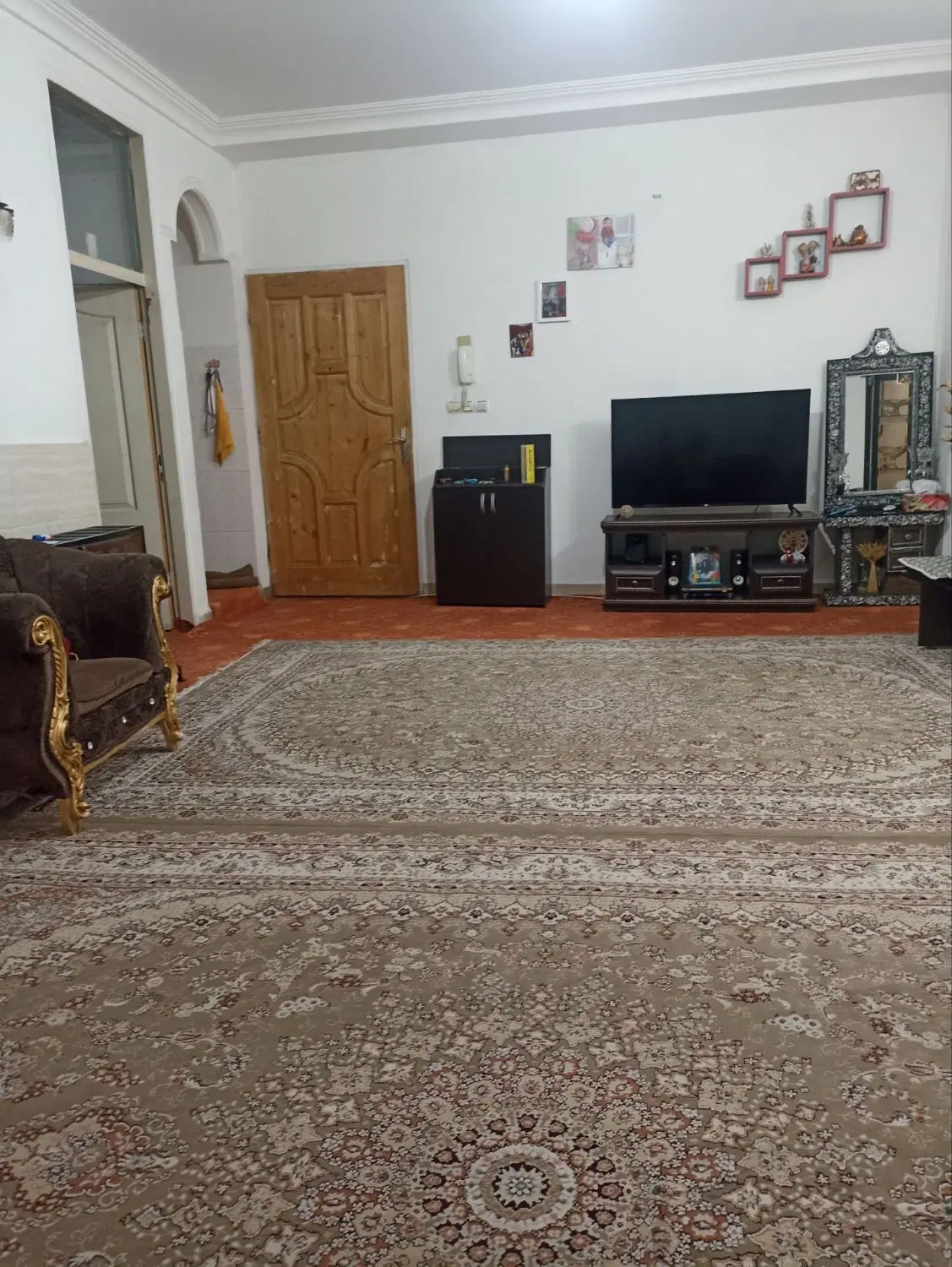 واحداجاره ۷۰ متری طبقه اول امیریه شهریار