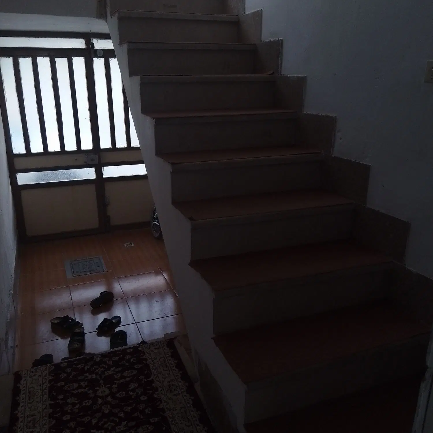 یه باب منزل مسکونی جنوبی دارای ۱۵۷متر