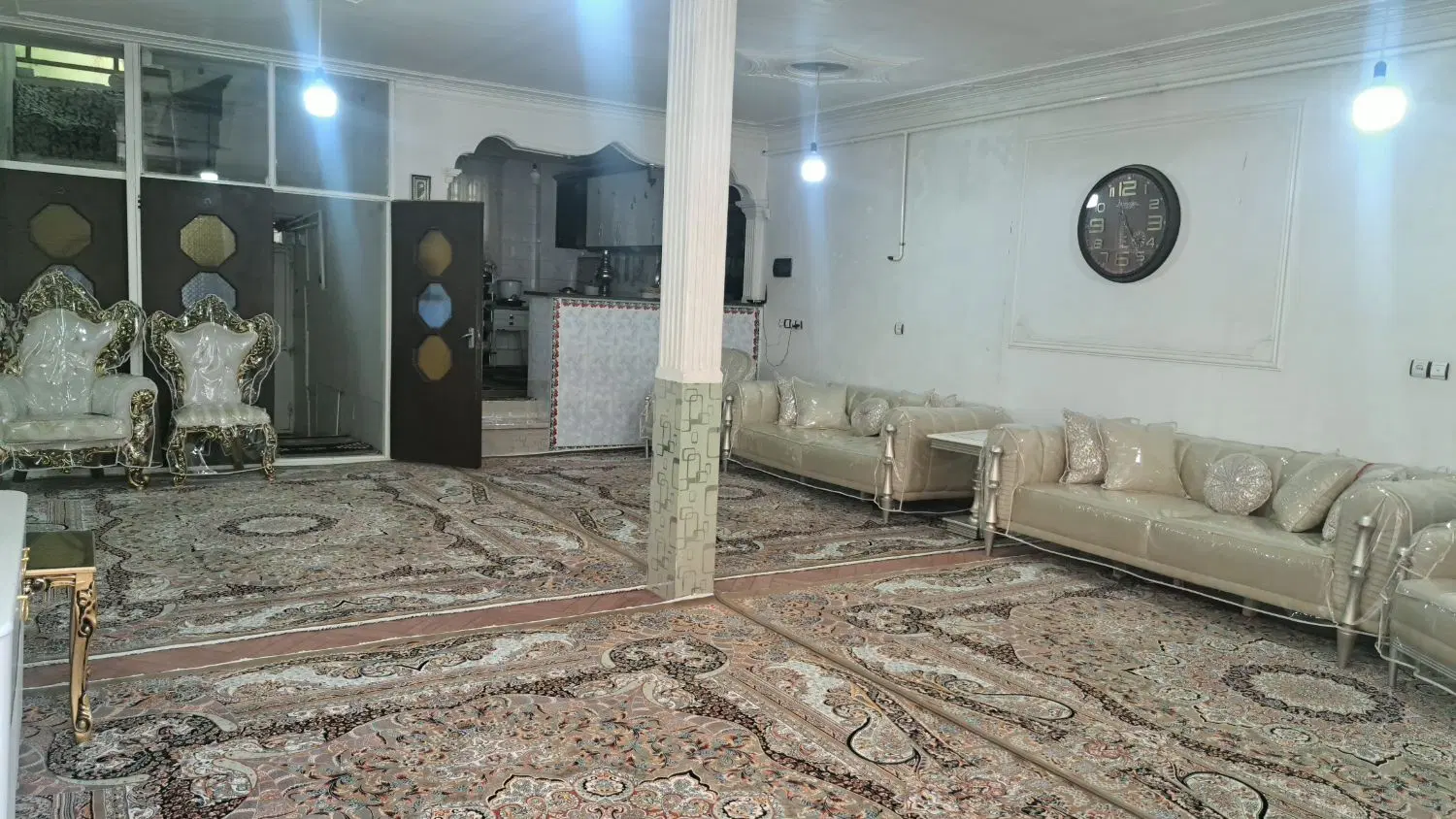 فروش یک باب ساختمان مسکونی تجاری