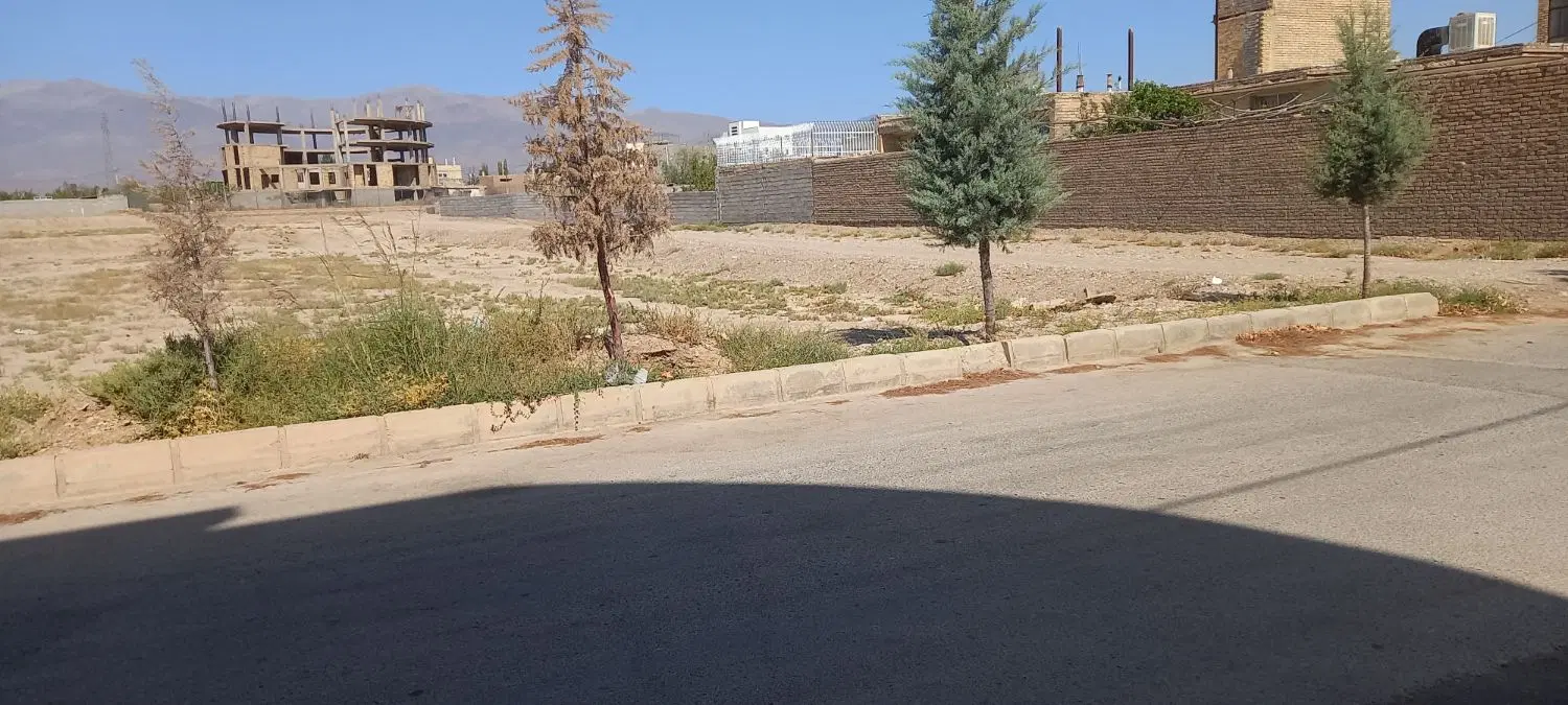 زمین مسکونی میدان شهدا بسطام
