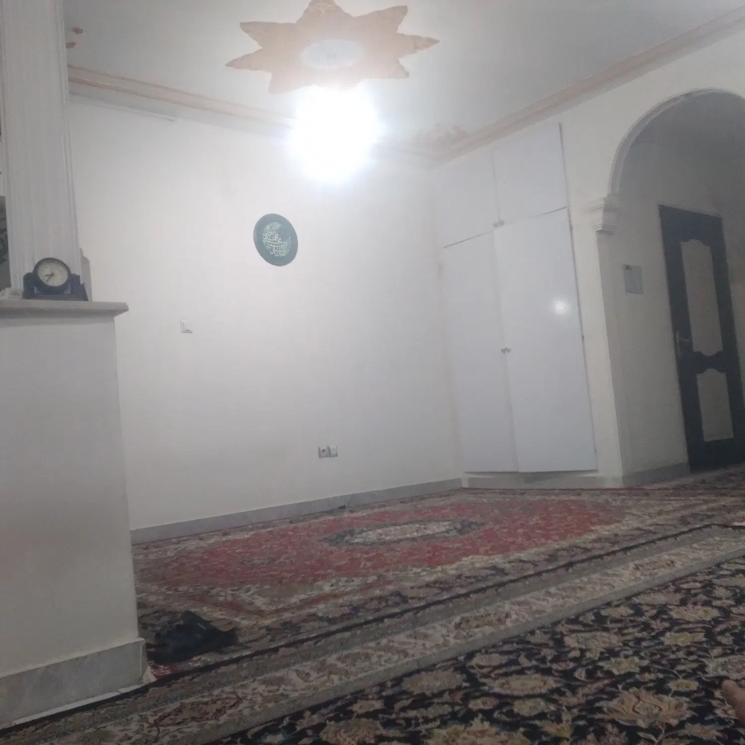 آپارتمان شیک و تمیز