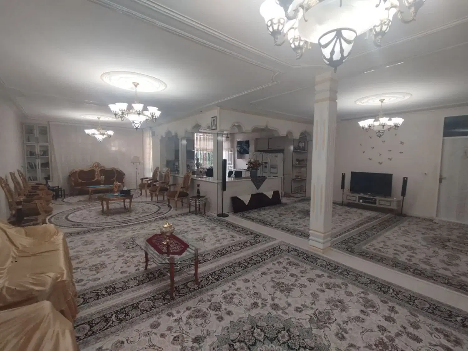 تجاری مسکونی، بر ۲۰ متری دره گرم