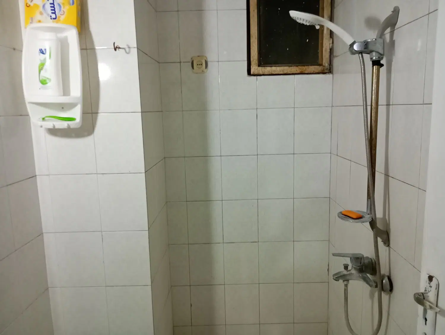 فروش منزل مسکونی بهارستان طبقه سوم