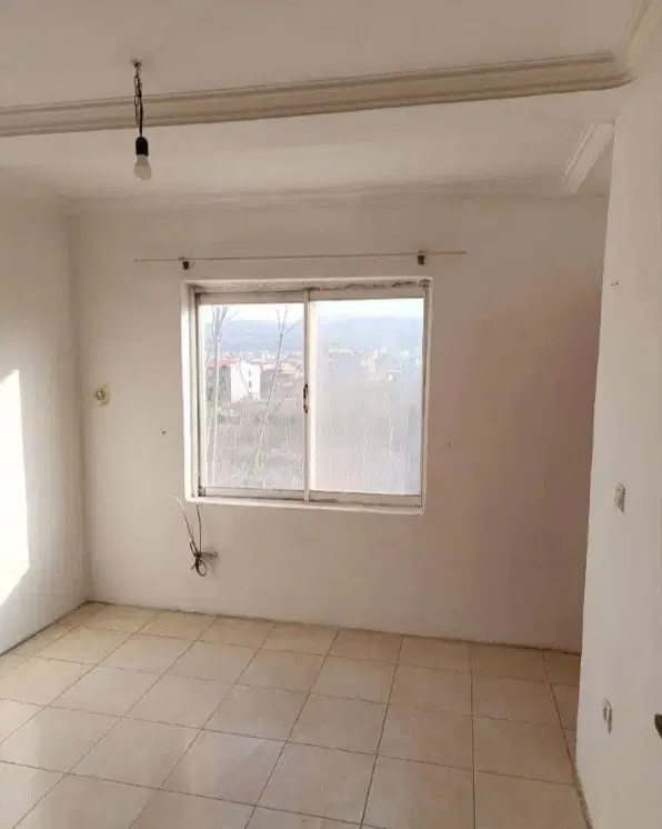 روبه رو هتل کوروش ۱۰۰متر