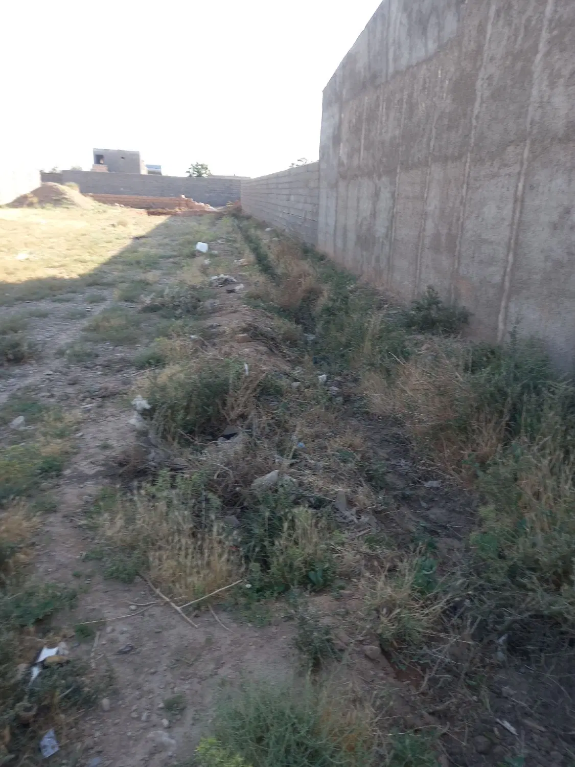 زمین فروشی