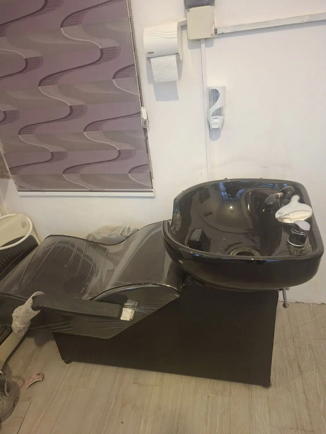 اجاره مغازه آرایشگری با وسایل