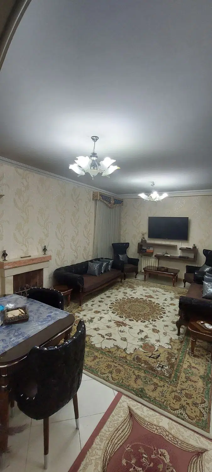 ۸۷ متری دوخواب سند تک برگ سبز