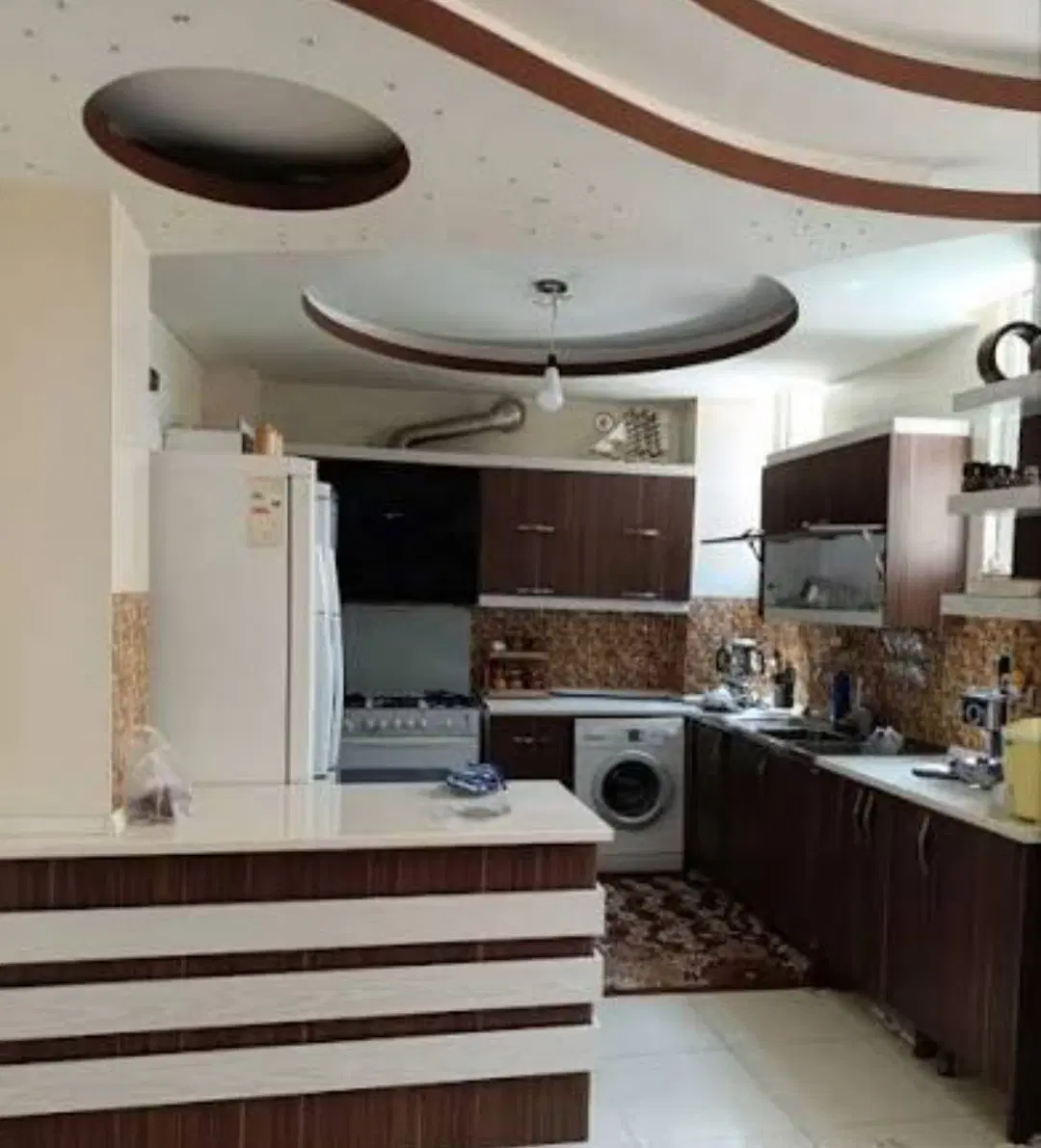 نیازمند به یک نفرهمخونه