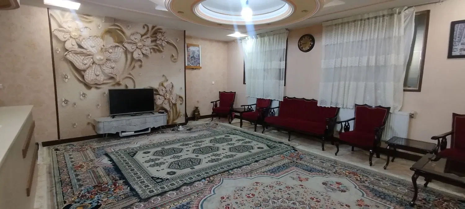 واحد 94 متری شیک و خوش نقشه(سنددار)