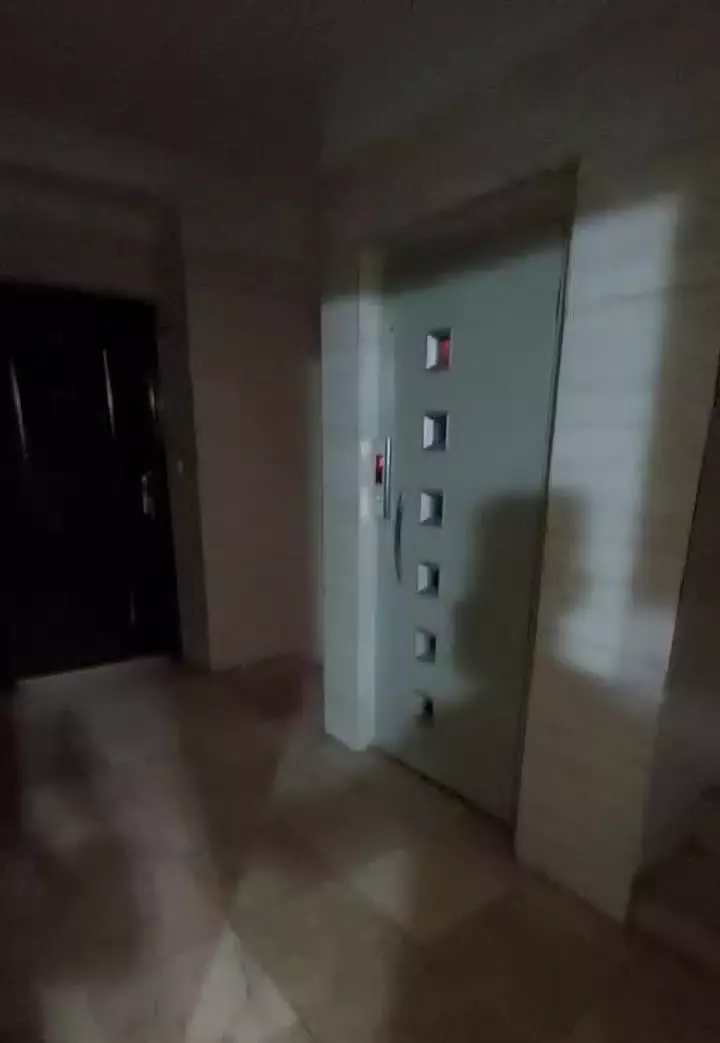 ۱۲۲ متر فول امکانات روبنما