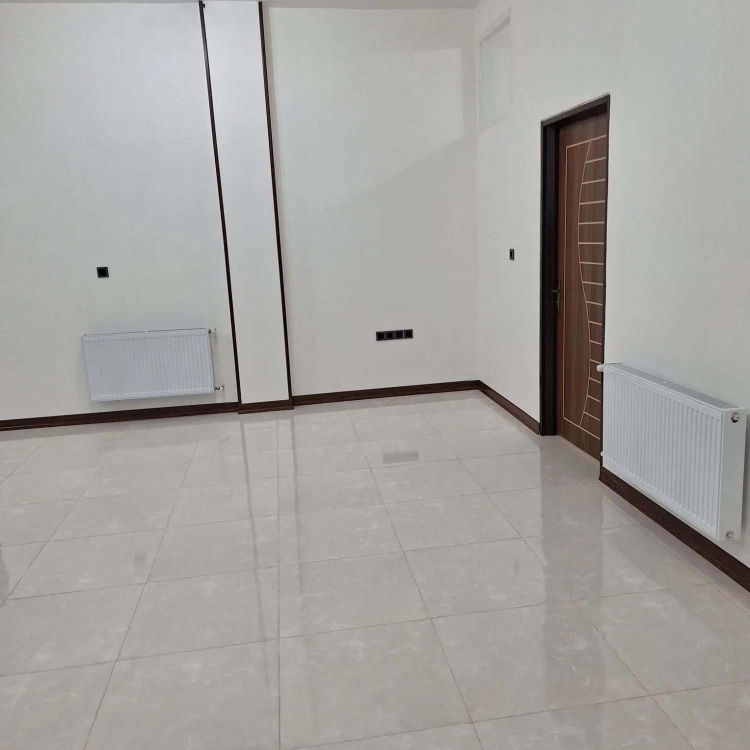 فروش واحد مسکونی همکف ورنامخواست