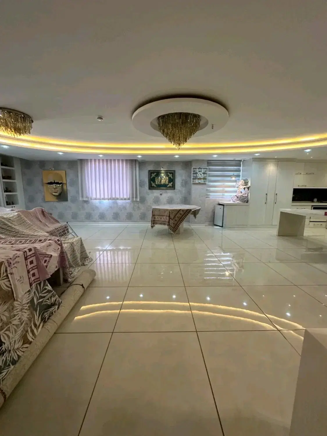 3 خواب مستر_ 220 متر_ 2پارکینگ_ جکوزی_ کوی استادان