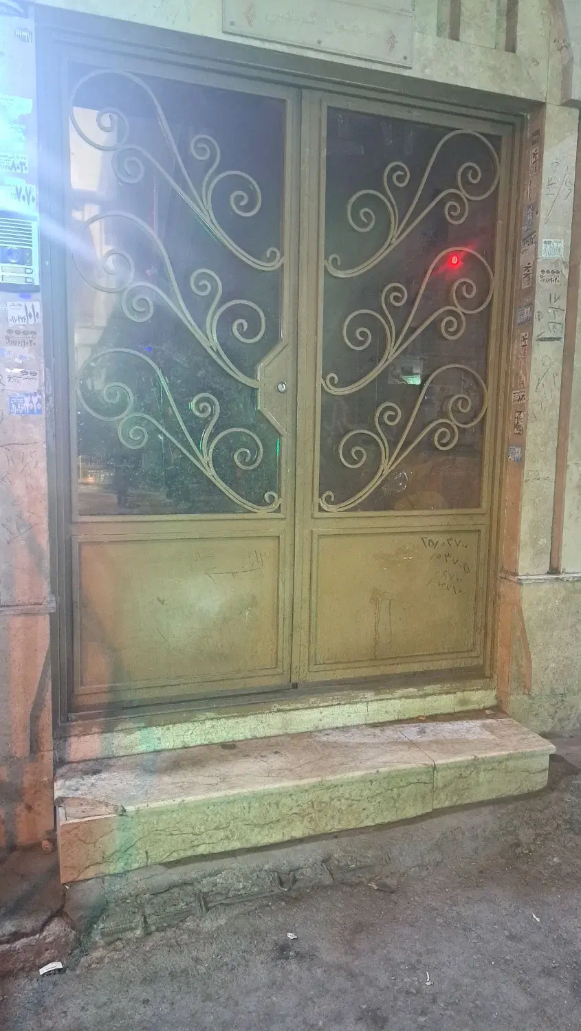 زیر زمین اجاره ای بابت مشاغل مختلف