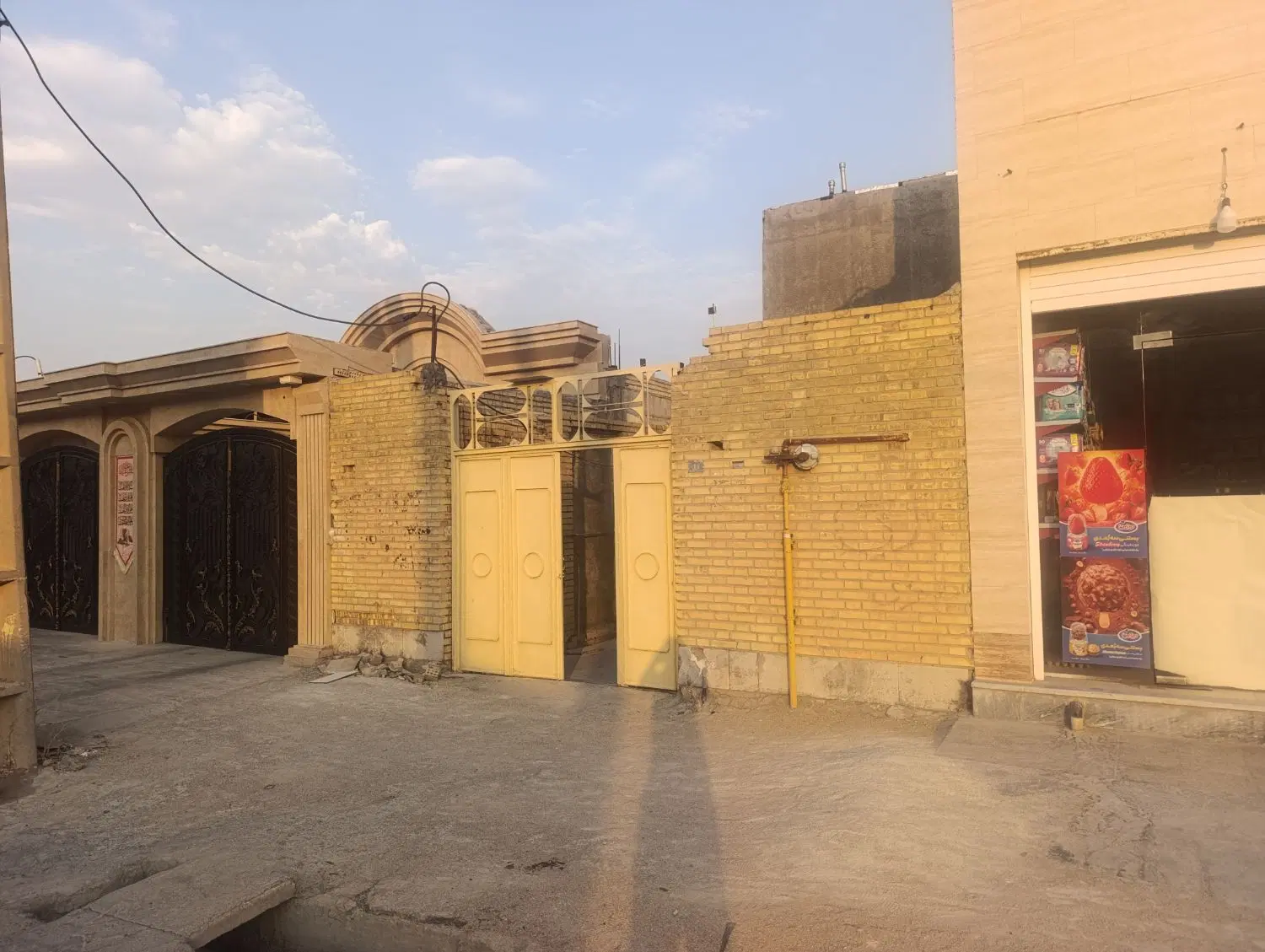 فروش یک ملک تجاری ومسکونی در کرم نسب