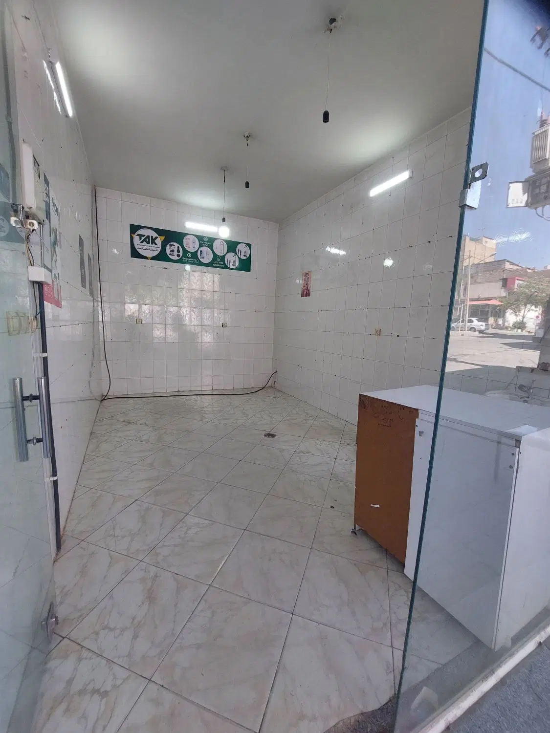 مغازه اجاره ای واقع در ۲۰متری سبحان