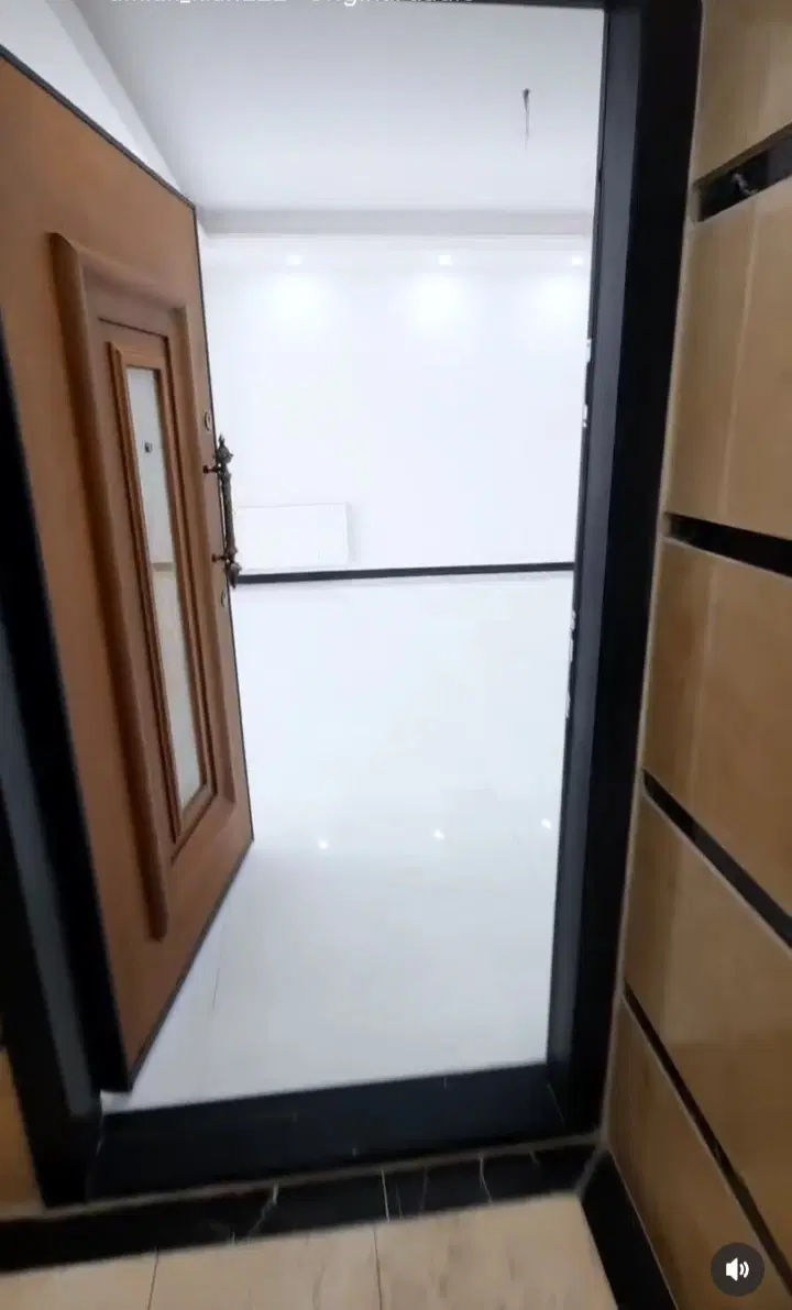 ۱۱۸_۳۲ متر آپارتمان لوکس نوساز سند آماده ایرانزمین