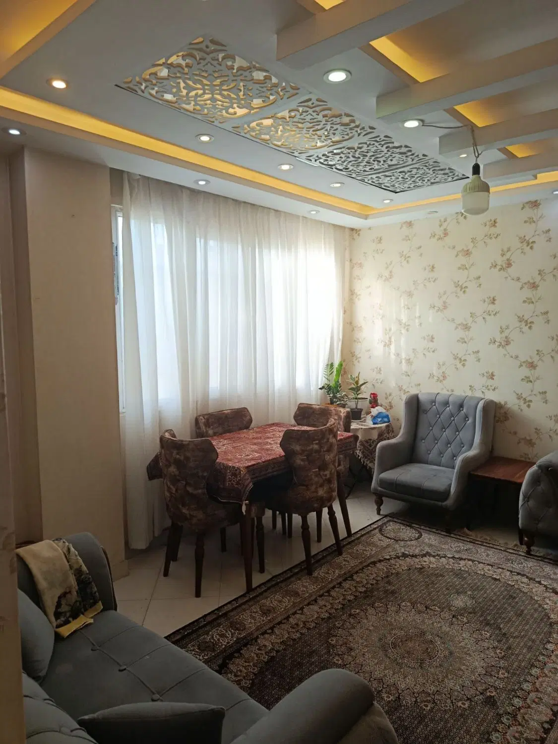 کوه نور_دوخوابه_حیاط دار