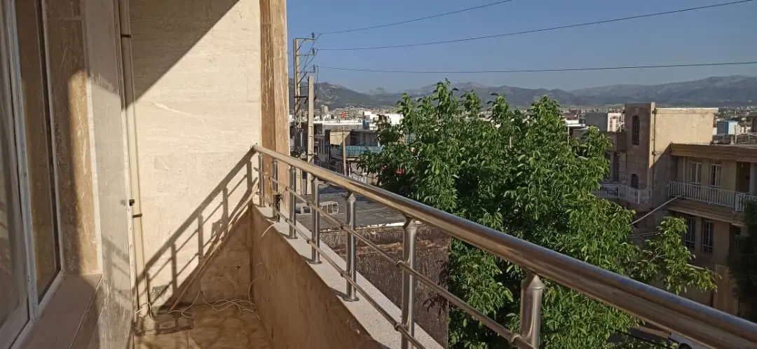 فروش آپارتمان طبقه ۳شهرک جهاد ۱۳۰متری ۲خواب