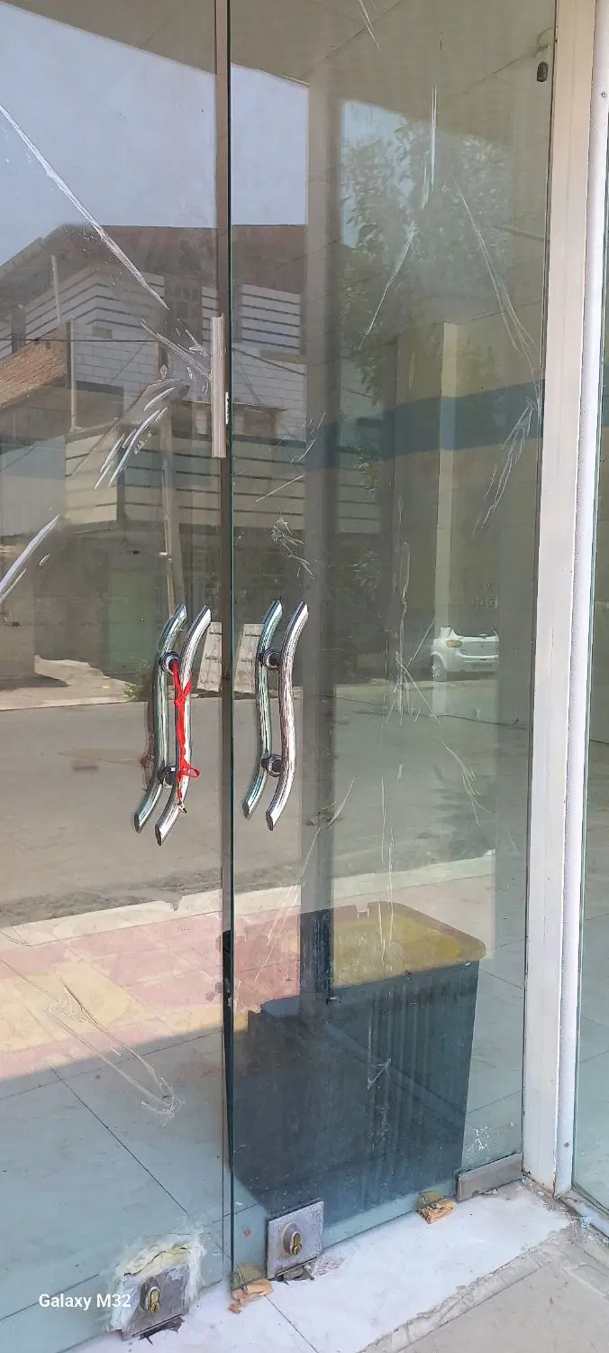 اجاره مغازه وسط شهر فول امکانتات با سرویس بهداشتی