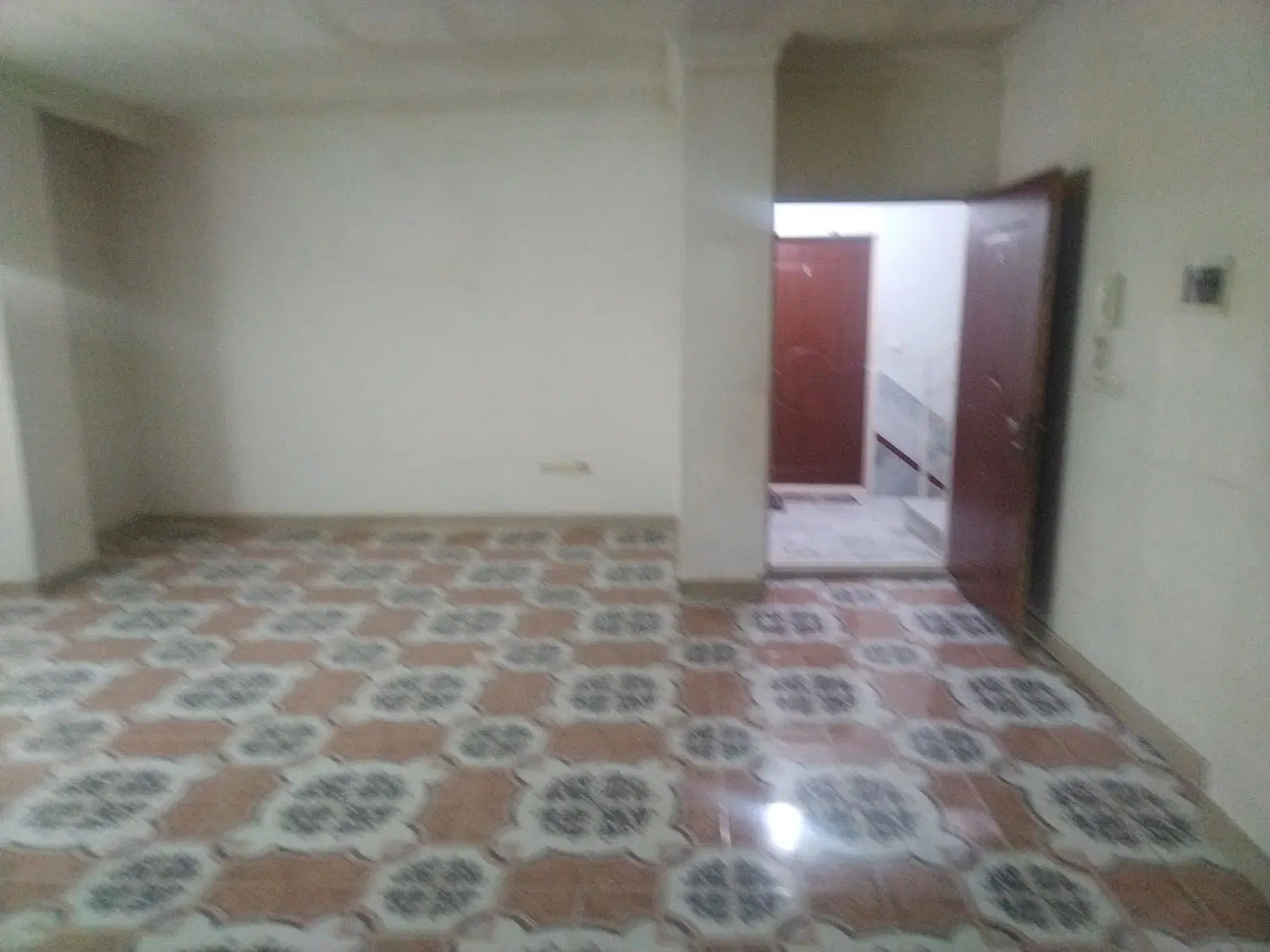 اجاره زیر زمین60متری مستقل جهت خیاطی
