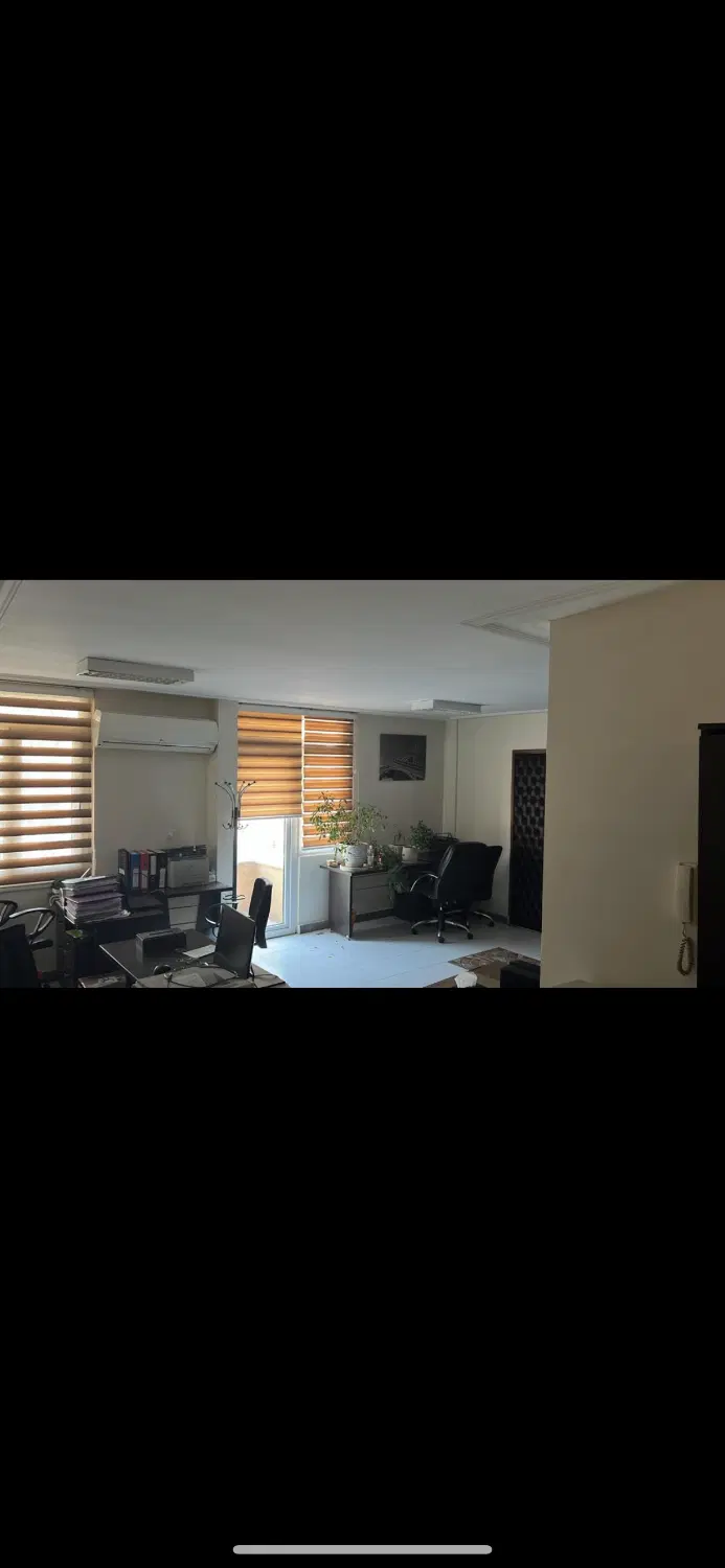 دفتر کار خردمند جنوبی نبش ایرانشهر