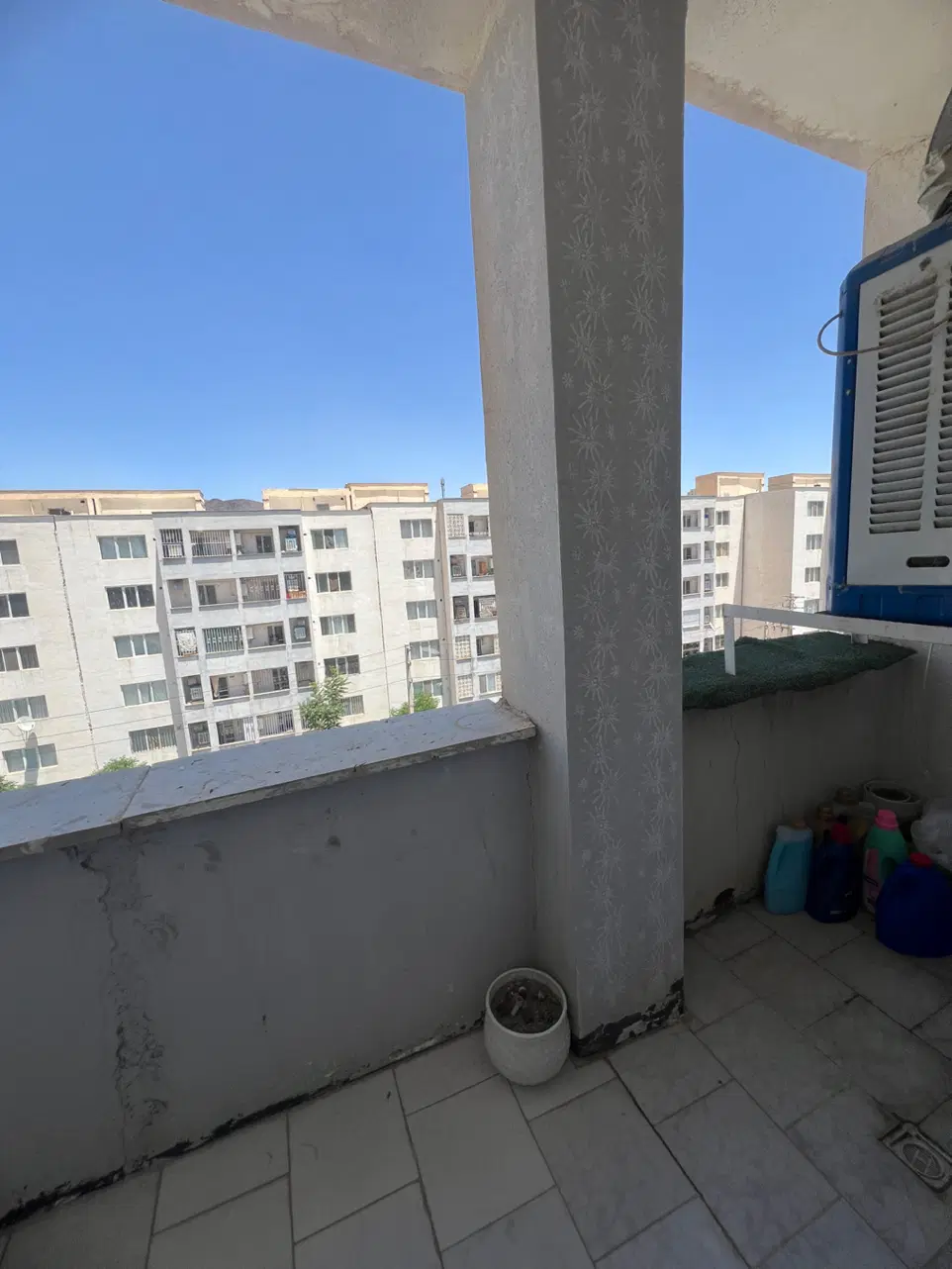 پرندفاز۶شمال احجام.متراژ۹۰پارکینگ مسقف انباری