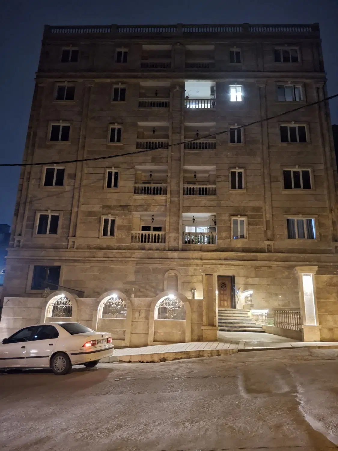 فروش آپارتمان نوساز زیباشهر ۱۴۵ متری