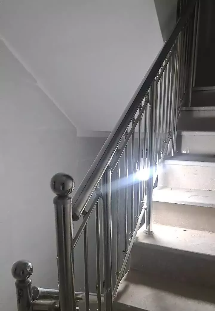 رهن کامل آپارتمان نوساز مرکز شهر