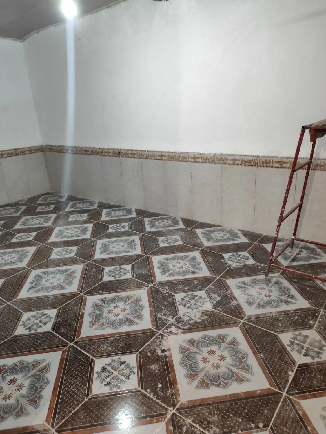 فروش خانه در جمشیدآباد بهمن 27