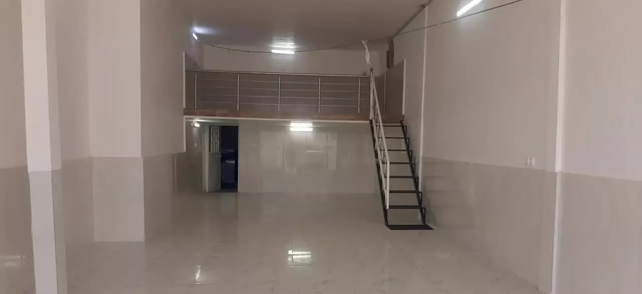 مغازه فروشی  تجاری ۸۸ مترتمام اسکلت شاهنامه