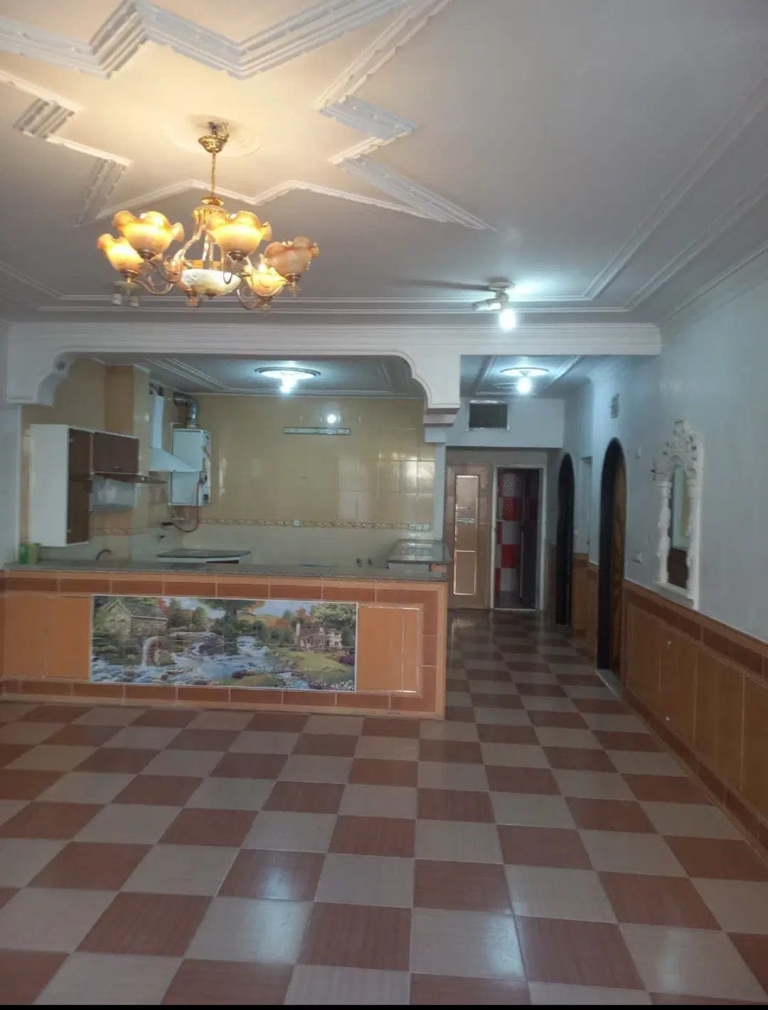 فروش‌خانه ویلایی همکف شهرضا