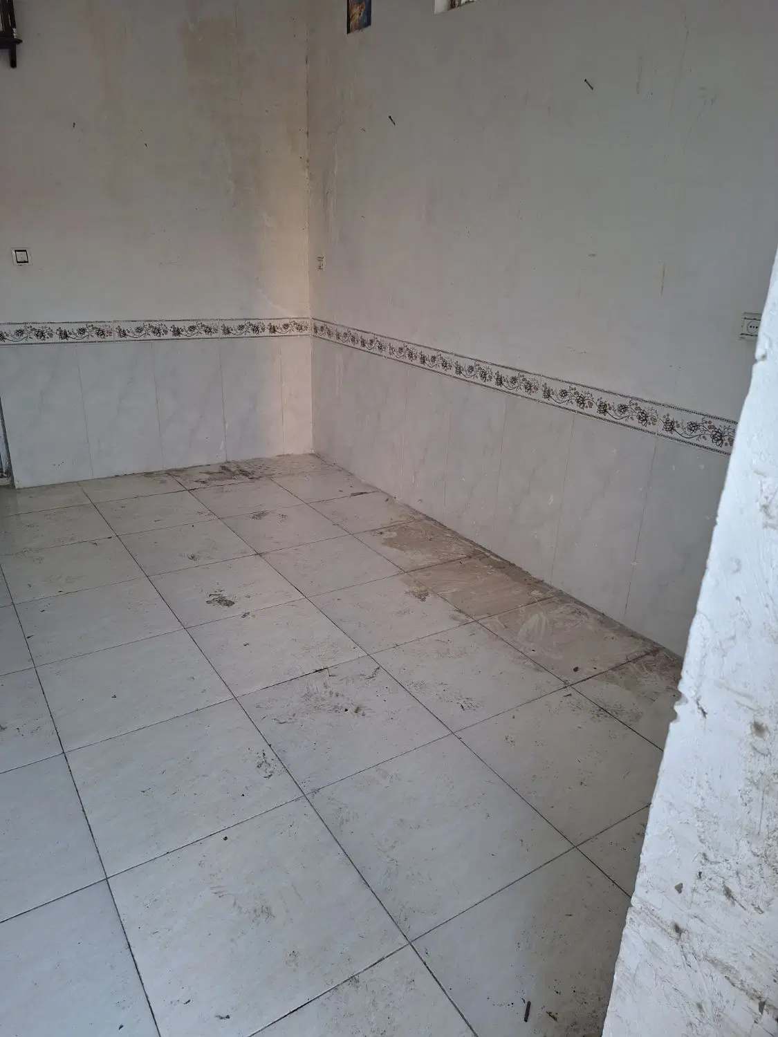 انبار ۱۲ متر