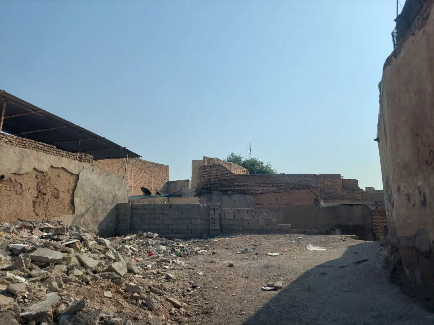 زمین مسکونی