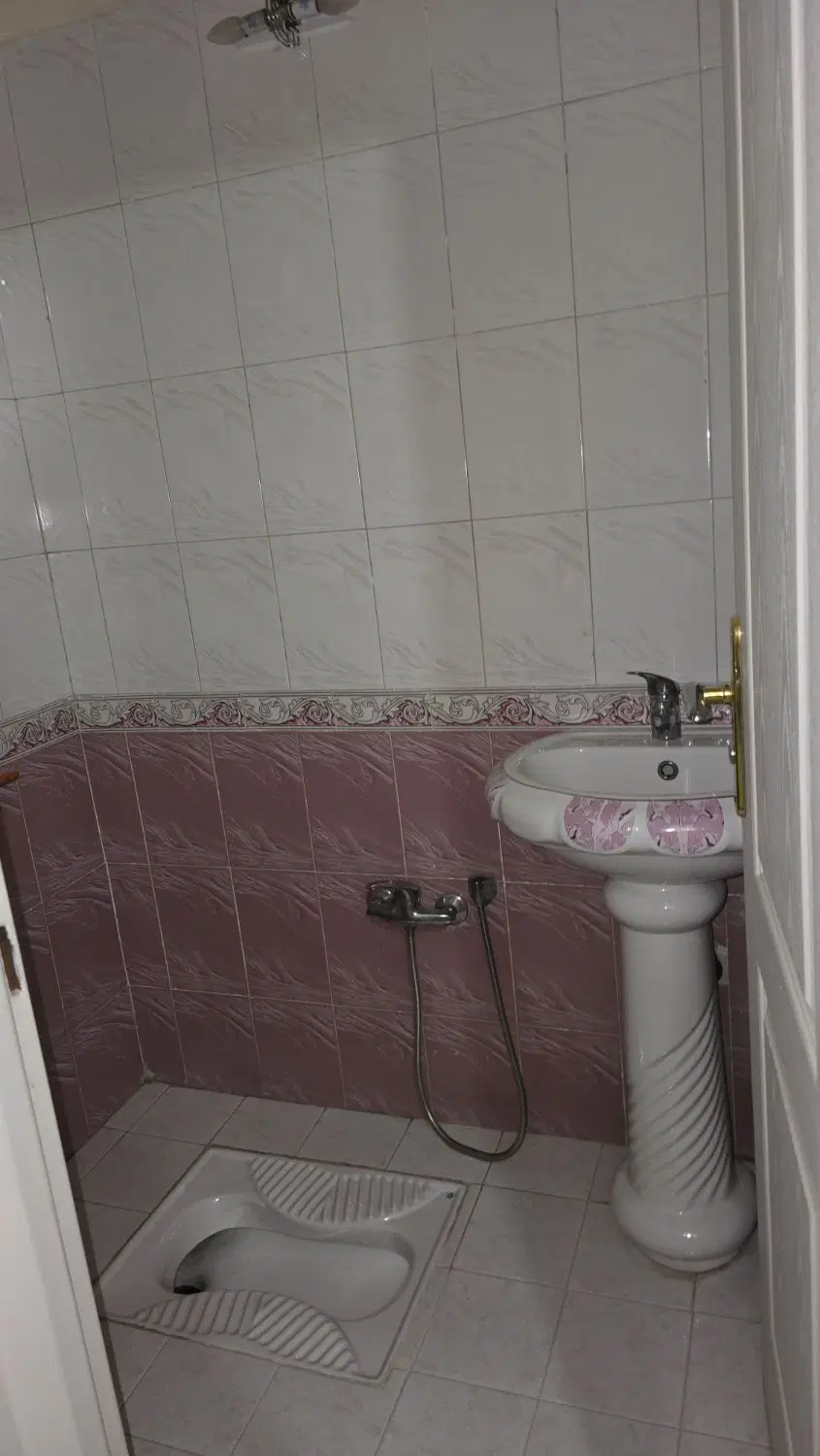 آپارتمان ۶۹ متری دوخوابه طبقه دوم