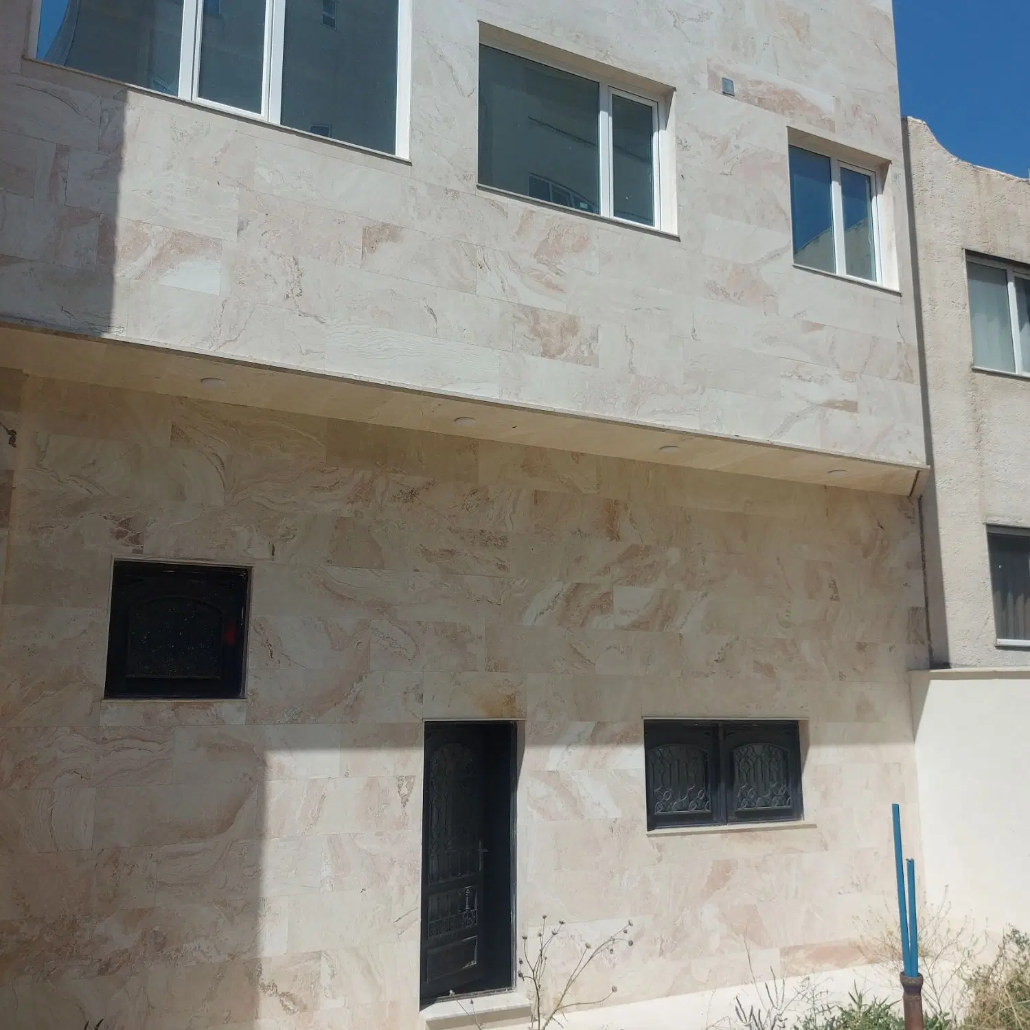 فروش ساختمان مسکونی وتجاری قابل معاوضه