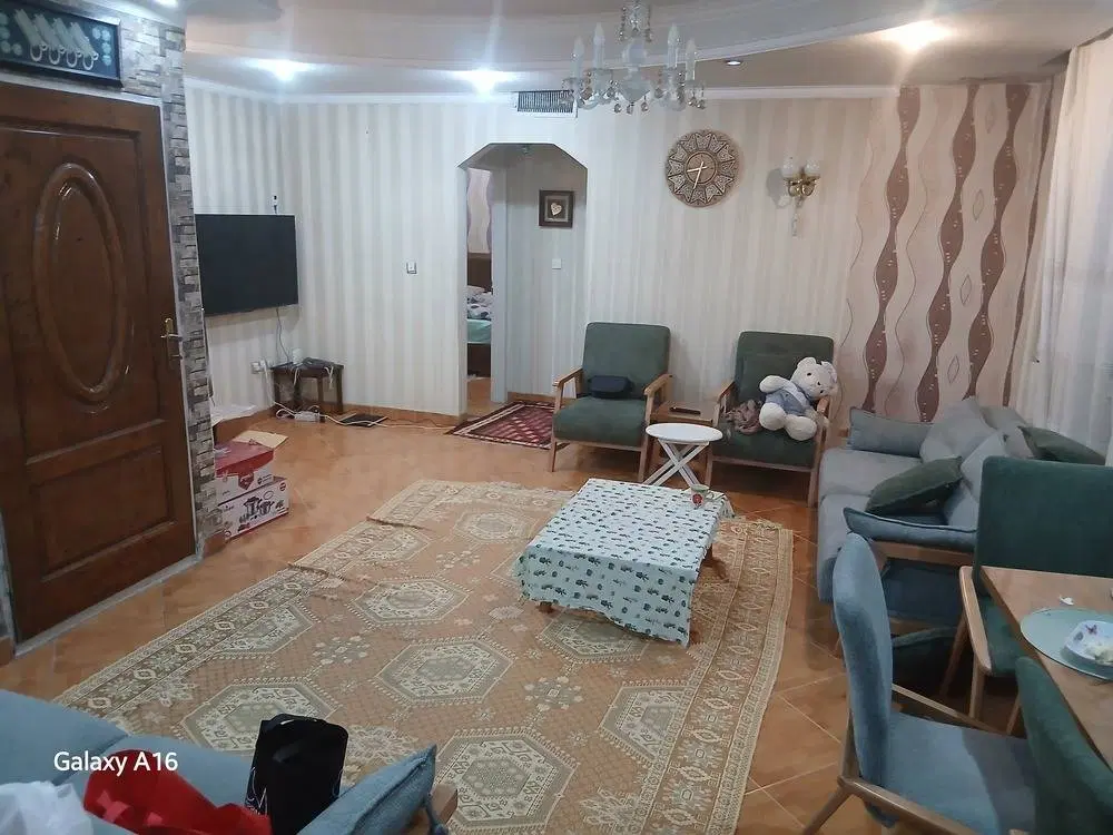 90متر*2خواب*نورگیر*پارکینگ*خوش‌ویو