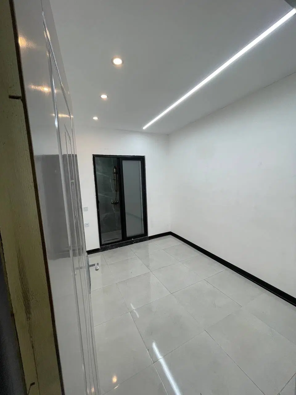 ویلاهمکف مدرن_۲خواب مستر_حیاط اختصاصی_سنددار