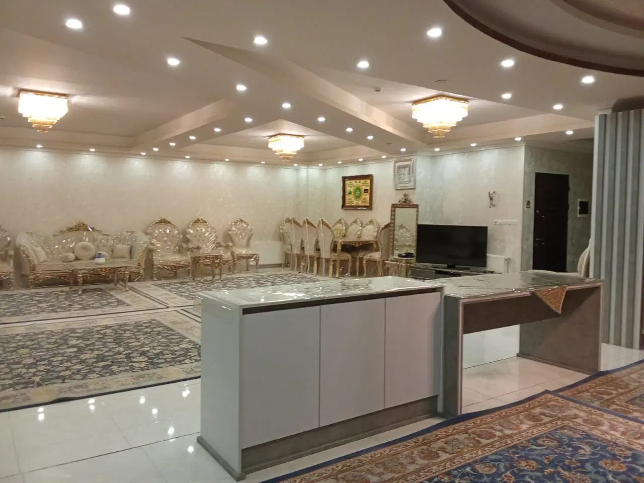 تک واحدی فوق لوکس درخیابان بدیعی